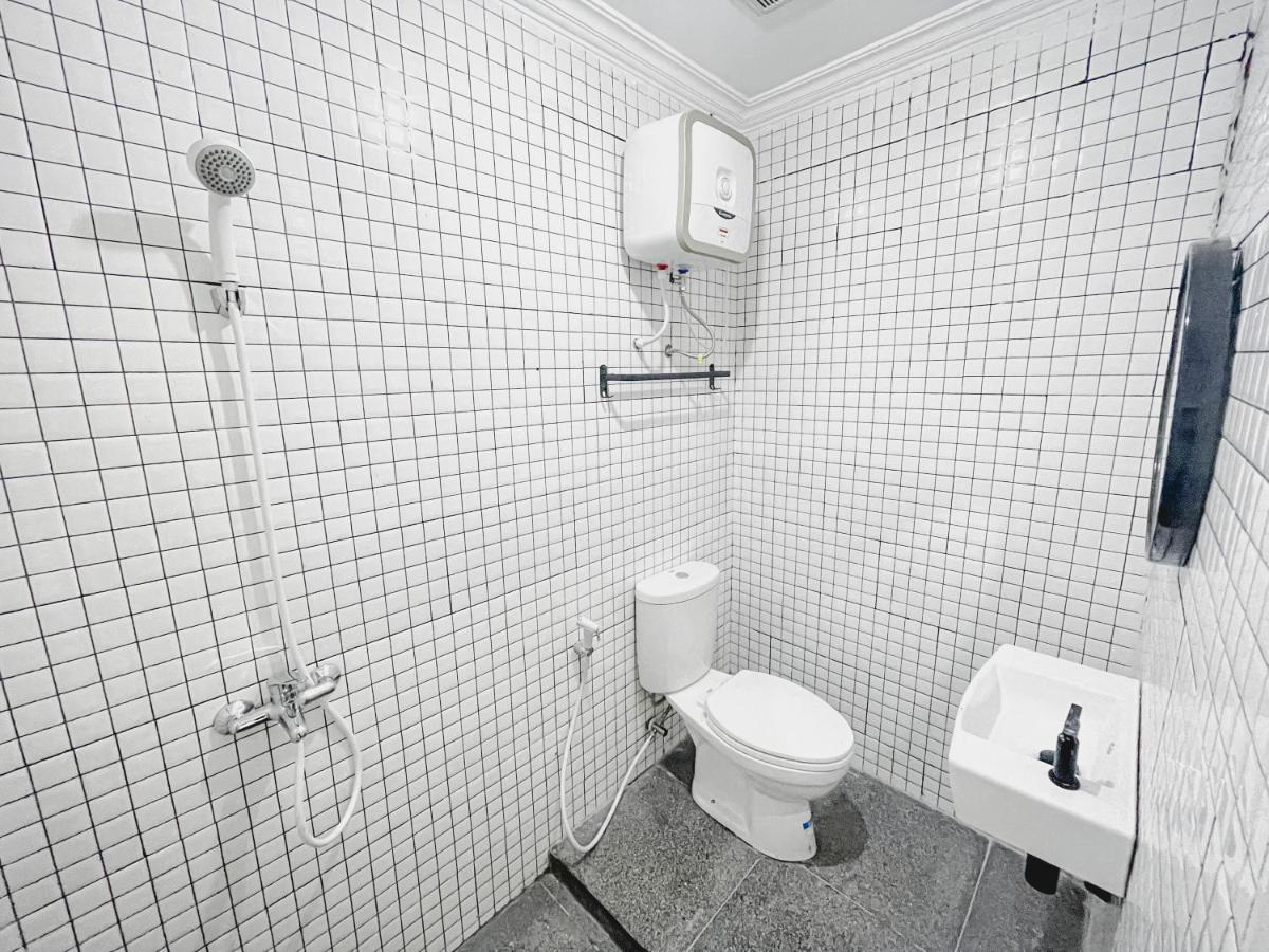 Ostic House Hostel Yogyakarta Exterior photo